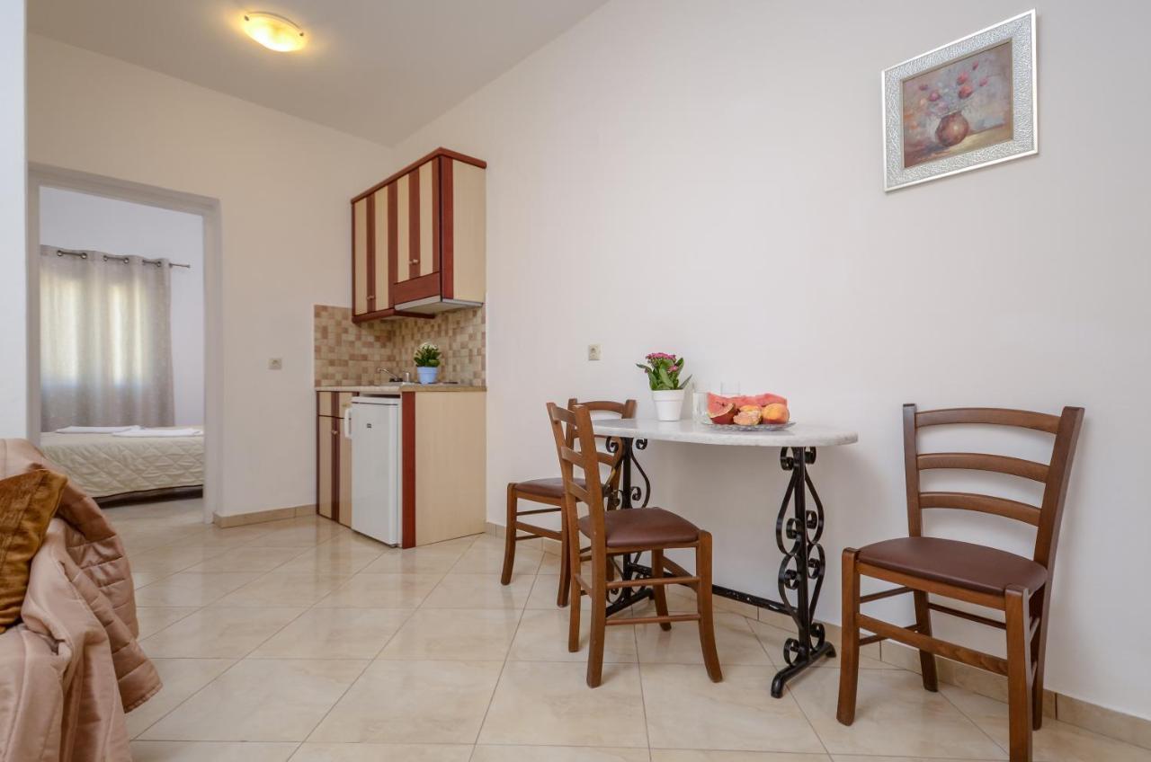 Gaitani Apartments Plaka Naxos Микри-Вигла Экстерьер фото