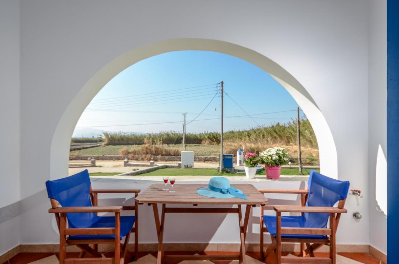 Gaitani Apartments Plaka Naxos Микри-Вигла Экстерьер фото